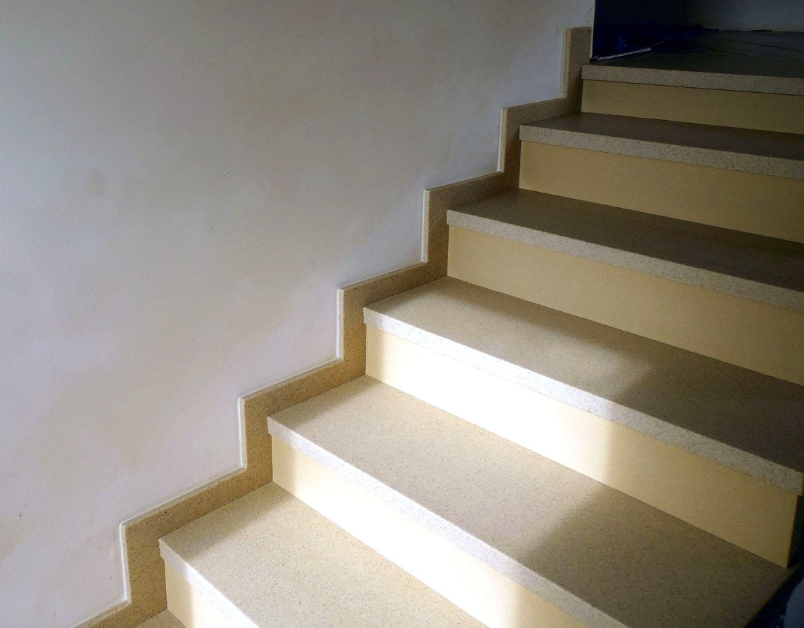 Каменные лестницы