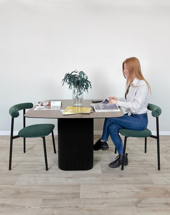 Cтол Soft Form + Стулья Banan