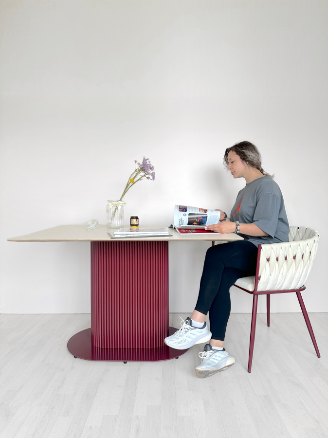 Стол El Stadione + Стул Santa Monika